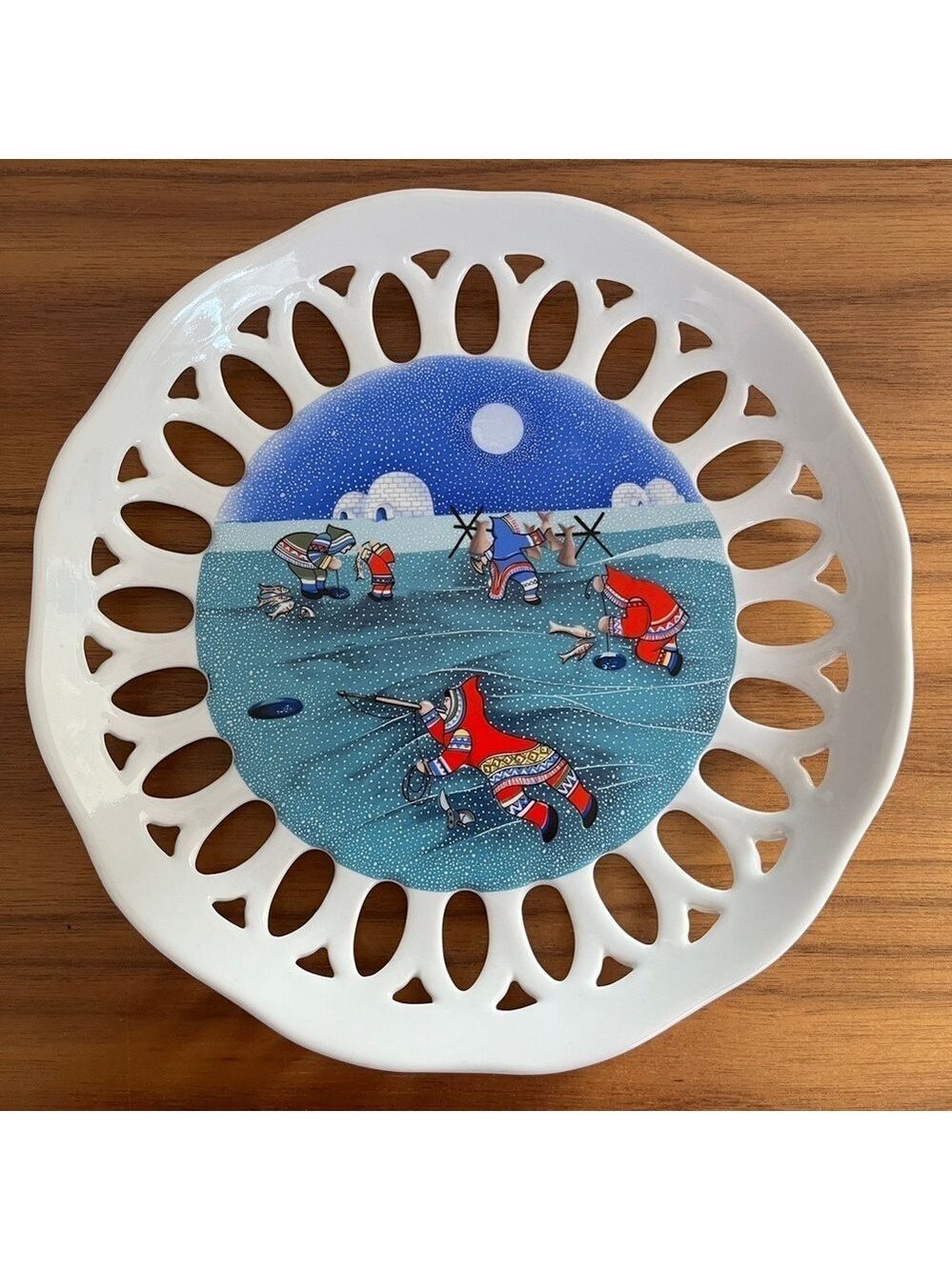 VINTAGE Skemo Inuit Motif Decorative Porcelain Plate Viletta Canada Gift Idea